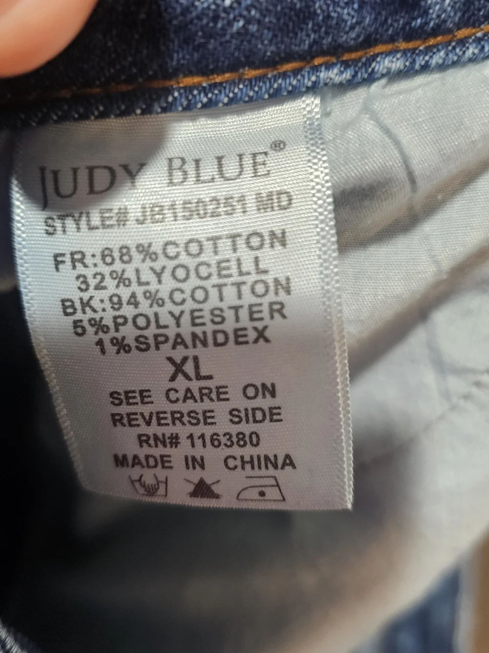 Judy Blue Distressed Medium Blue Denim Shorts Size XL Western{Bx26}
